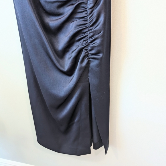 Alice + Olivia Blue Ruched Spaghetti Strap Midi Dress - Picture 3 of 12